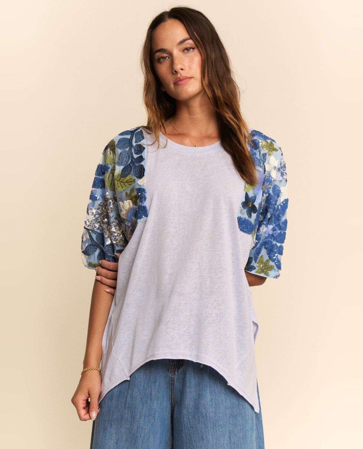 Davi & Dani Tee With Sequin Detail Lt Blue