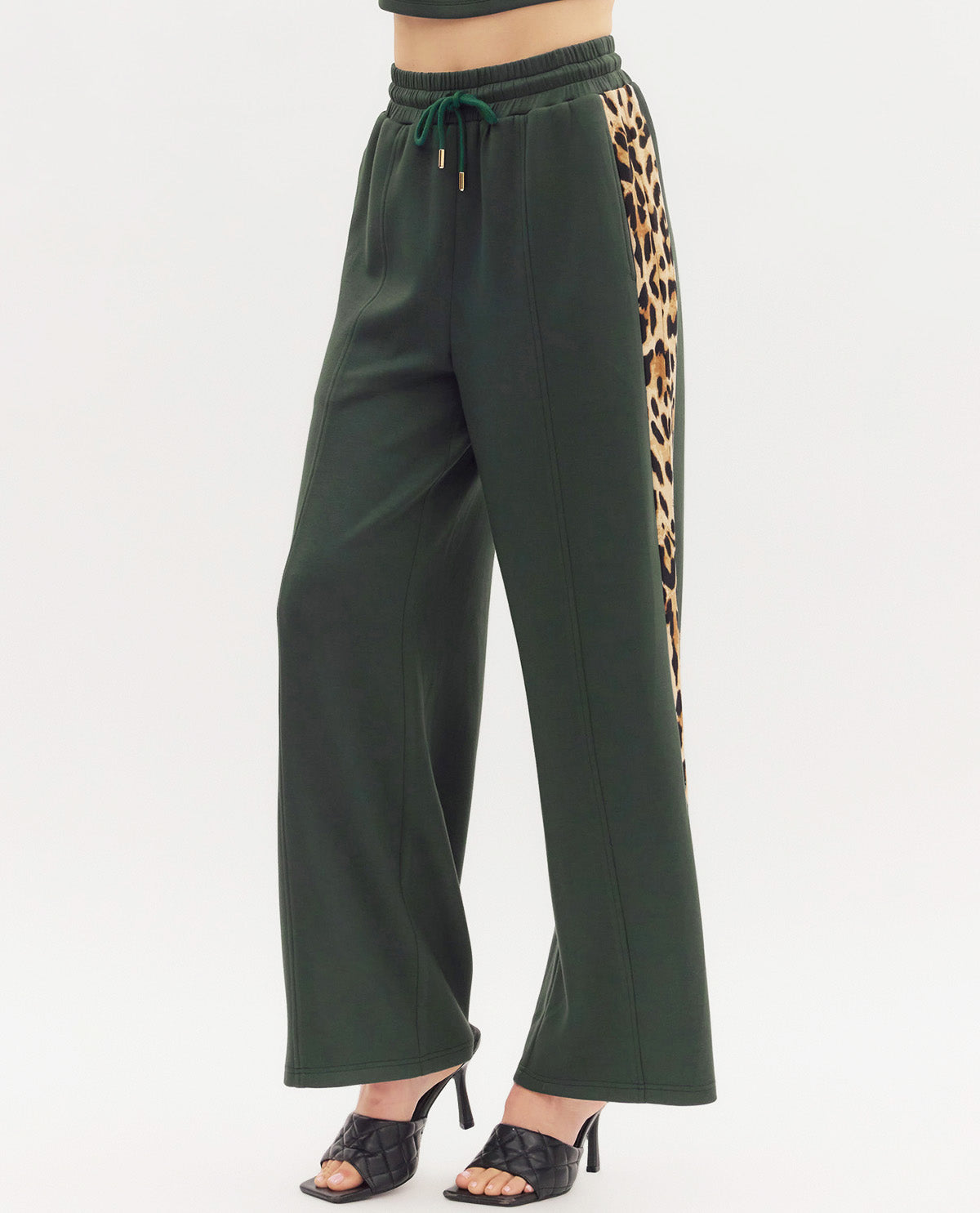 Solid Pant with Leopard Print Trim Details