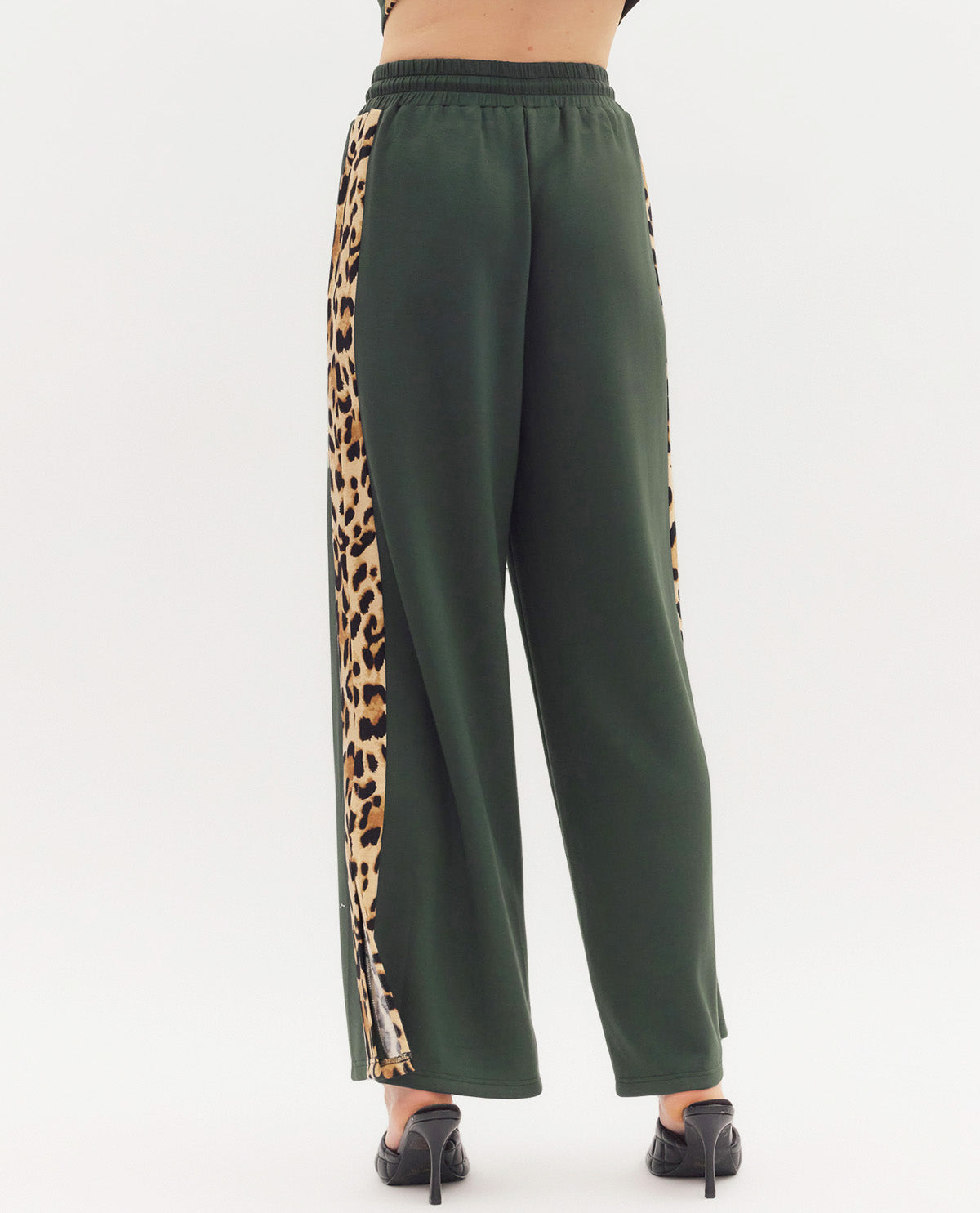 Solid Pant with Leopard Print Trim Details