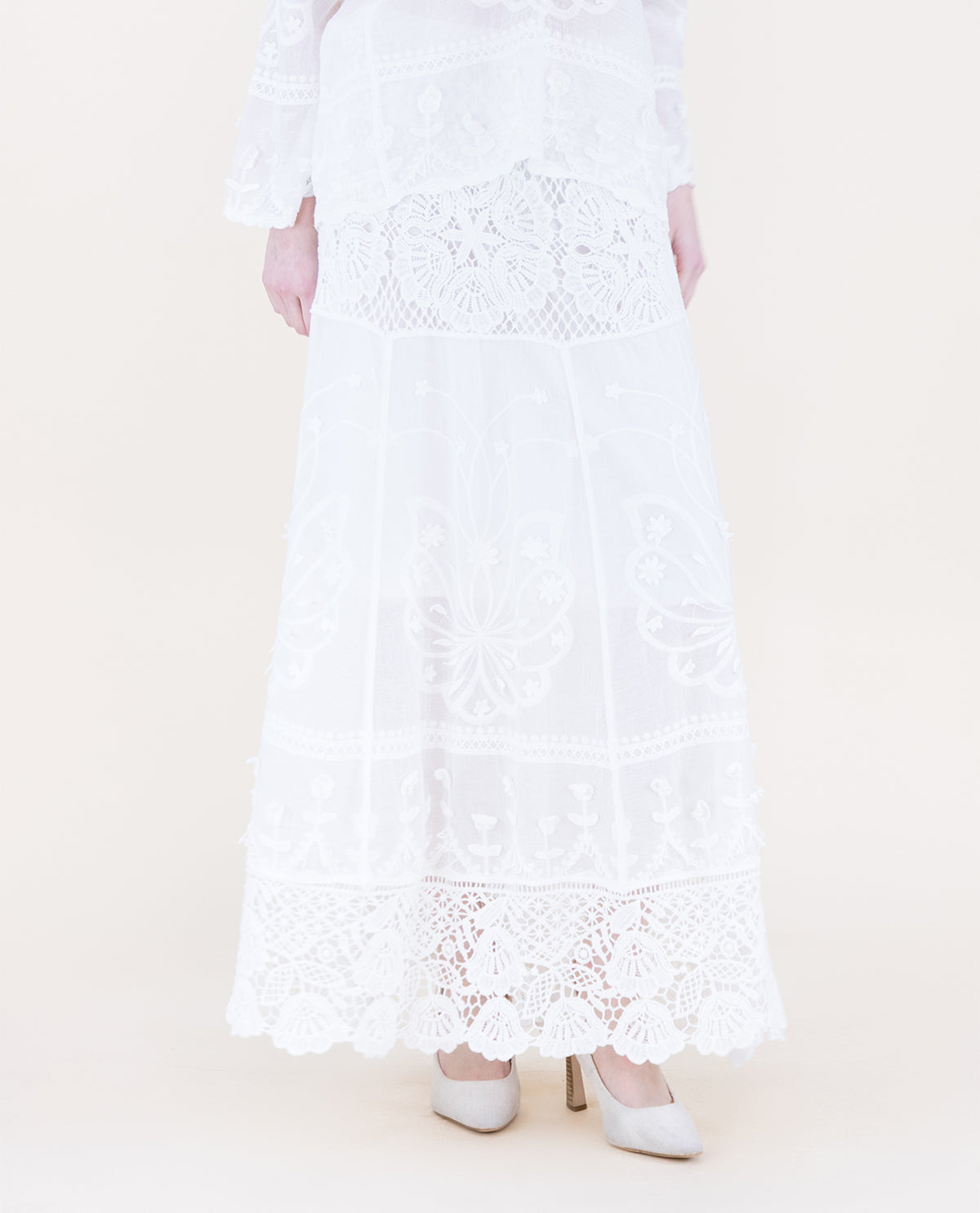 Original USA Embroidered Lace Skirt White