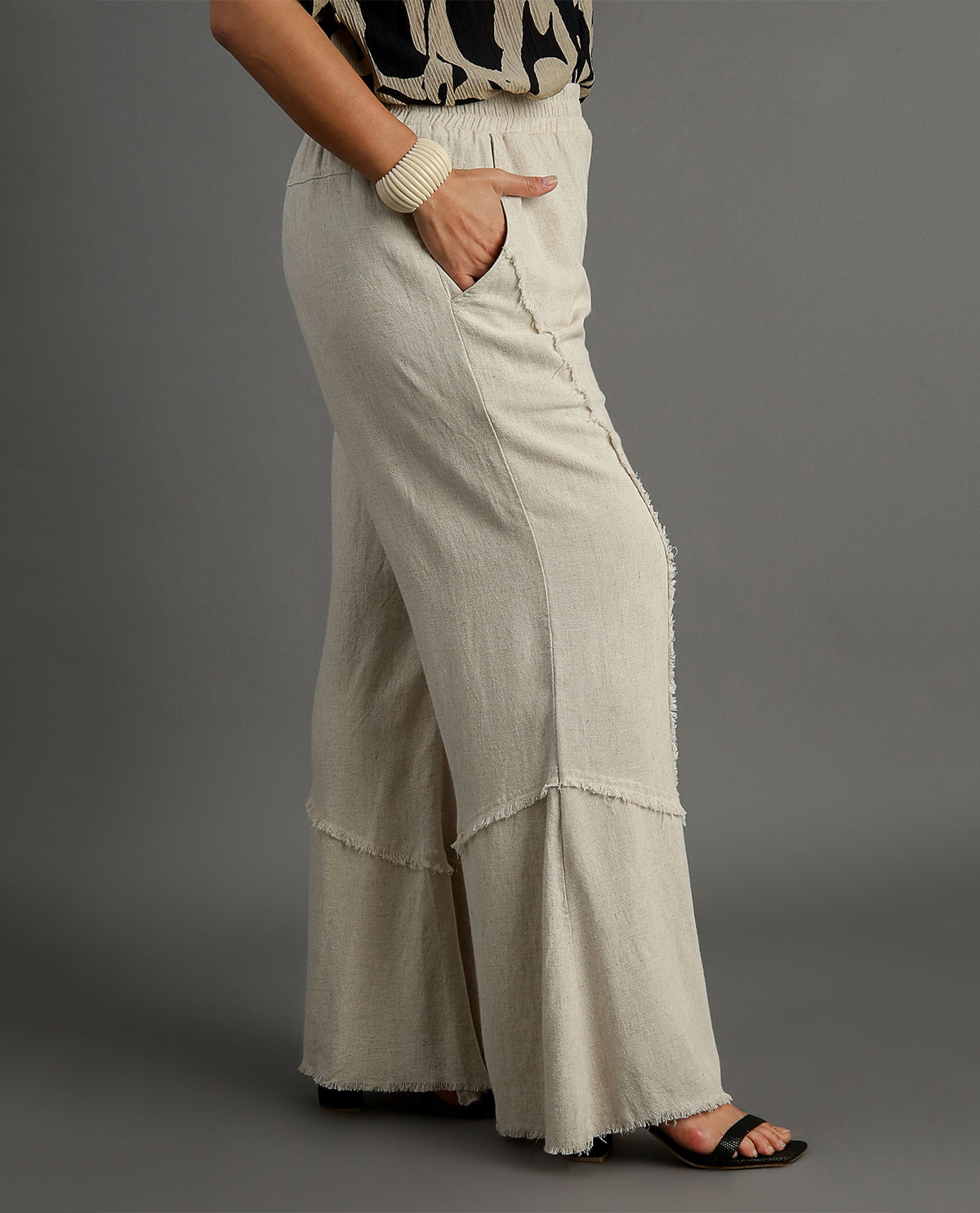 Umgee Plus Wide Leg Linen Pant with Side Pockets and Fray Details