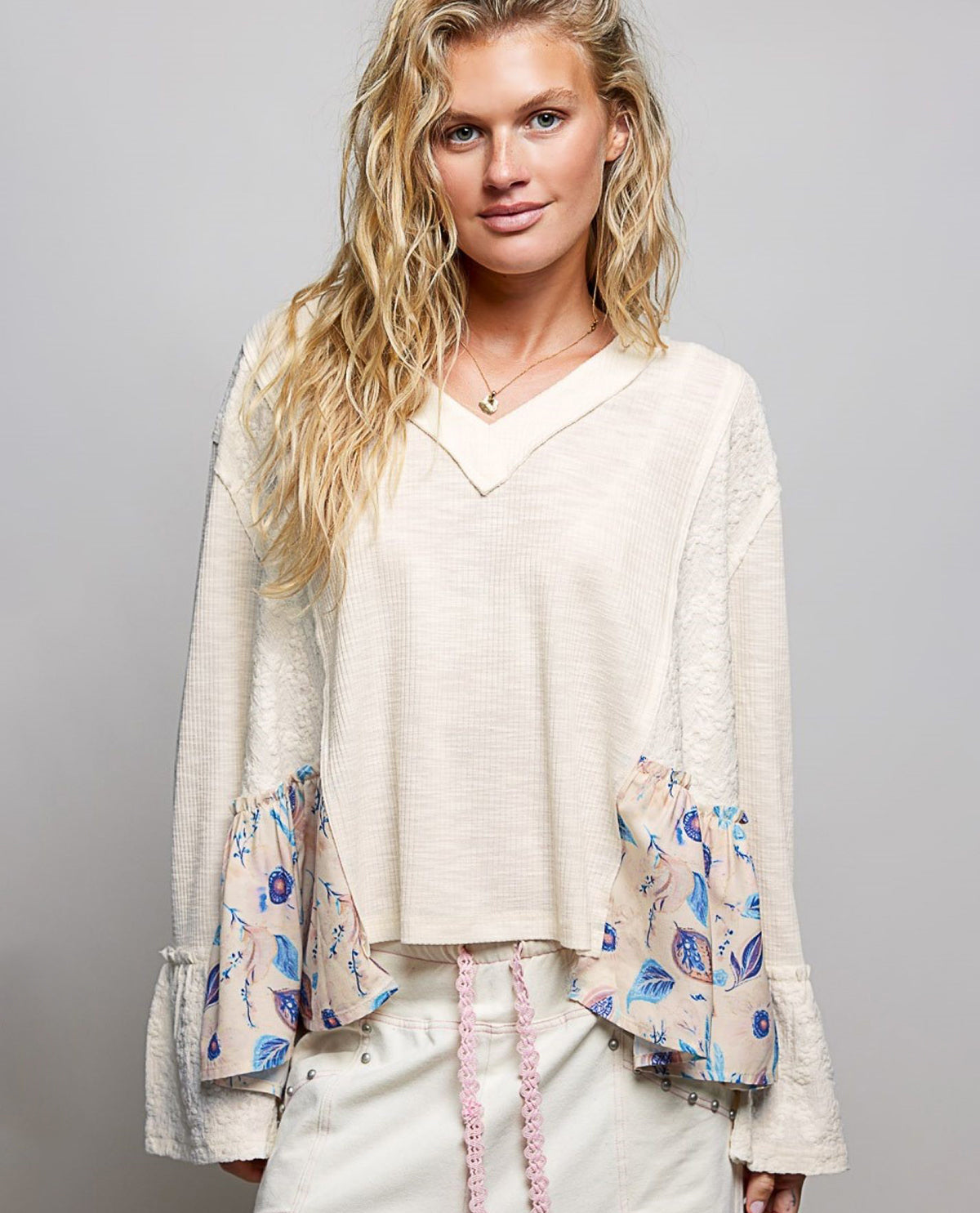 POL V-Neck Rib Top With Floral Print And Lace Natural