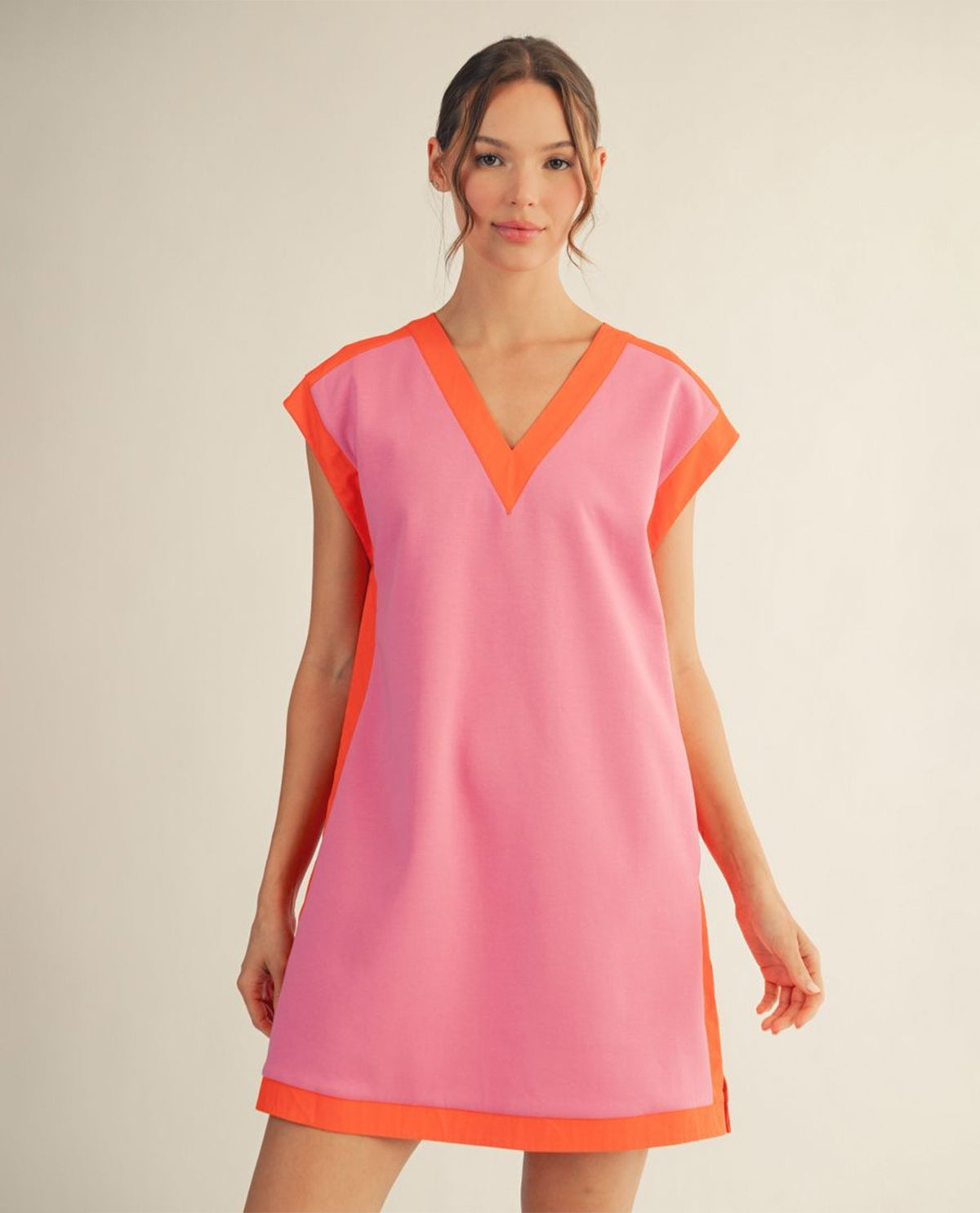 Jodifl Solid V-Neck Dress With Contrast Trim